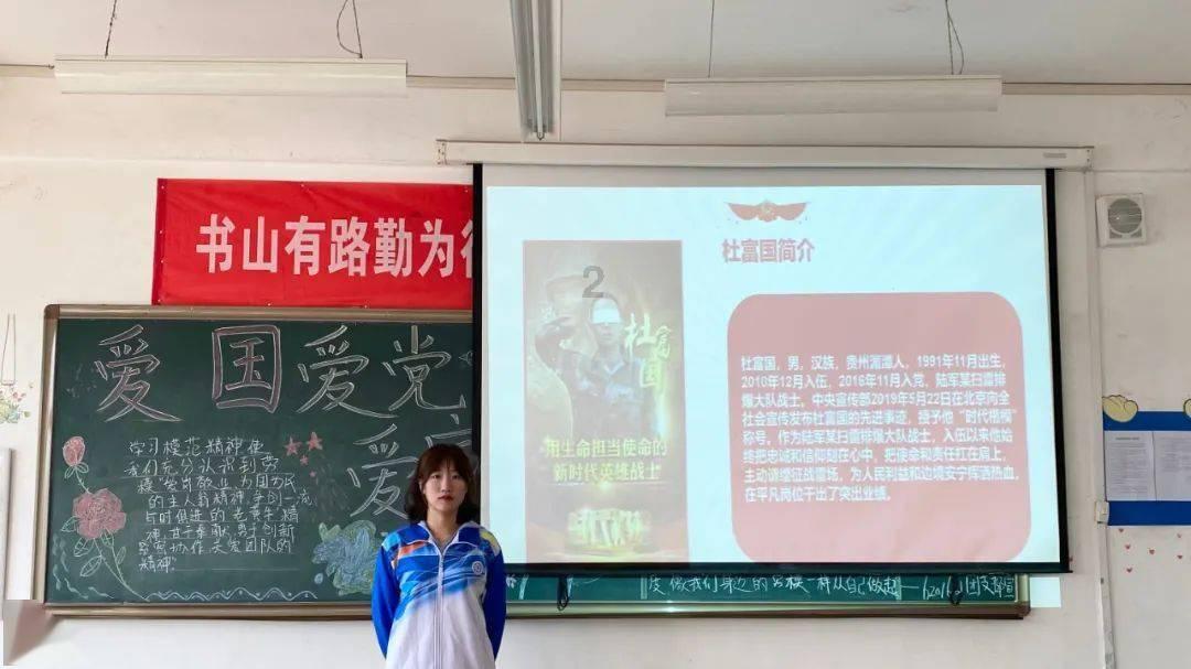 小猫钓鱼游戏龙王版有船